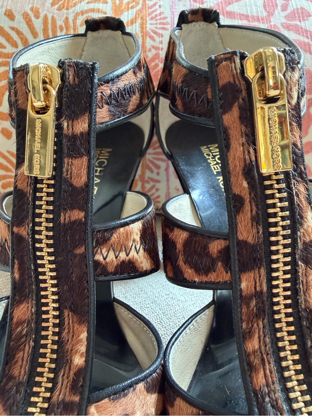 MICHAEL Michael Kors Berkley T-Strap Leopard Haircalf Heels. Women's Size: 6.5 - Picture 4 of 11